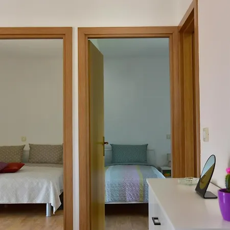 Banko Apartment *